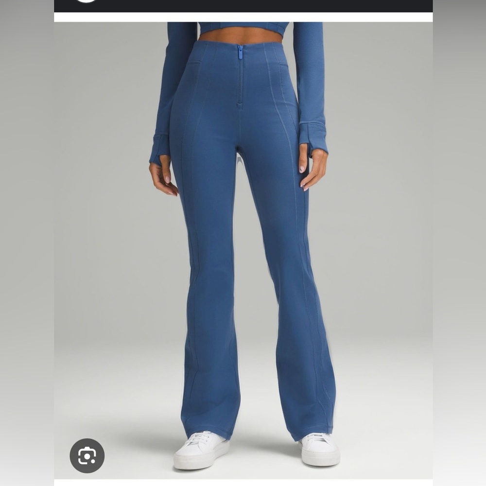 Define Zip-Front HR Flared Pant Size 4 BNWT Blue